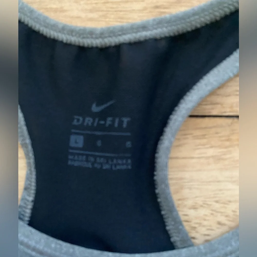Nike Dri Fit Women’s Sz L Gray/Blue Classic Style Performance Sports‎ Bra